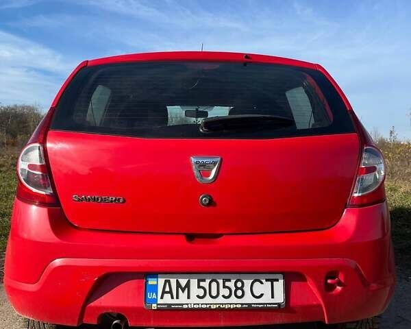 Красный Дачия Сандеро, объемом двигателя 1.2 л и пробегом 168 тыс. км за 4850 $, фото 1 на Automoto.ua