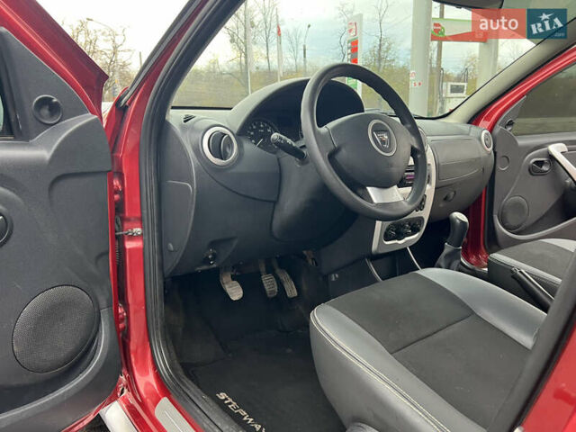 Красный Дачия Сандеро, объемом двигателя 1.6 л и пробегом 100 тыс. км за 6700 $, фото 16 на Automoto.ua