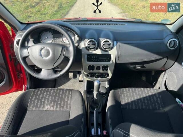 Красный Дачия Сандеро, объемом двигателя 1.2 л и пробегом 168 тыс. км за 4850 $, фото 9 на Automoto.ua