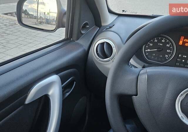 Червоний Дачія Sandero, об'ємом двигуна 1.2 л та пробігом 208 тис. км за 5200 $, фото 13 на Automoto.ua