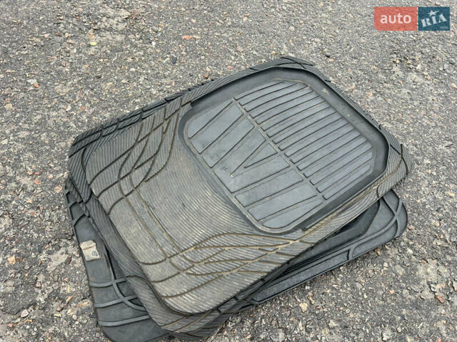 Красный Дачия Сандеро, объемом двигателя 1.6 л и пробегом 100 тыс. км за 6700 $, фото 34 на Automoto.ua