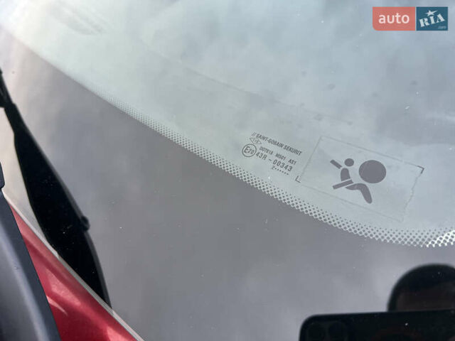 Красный Дачия Сандеро, объемом двигателя 1.6 л и пробегом 100 тыс. км за 6700 $, фото 35 на Automoto.ua