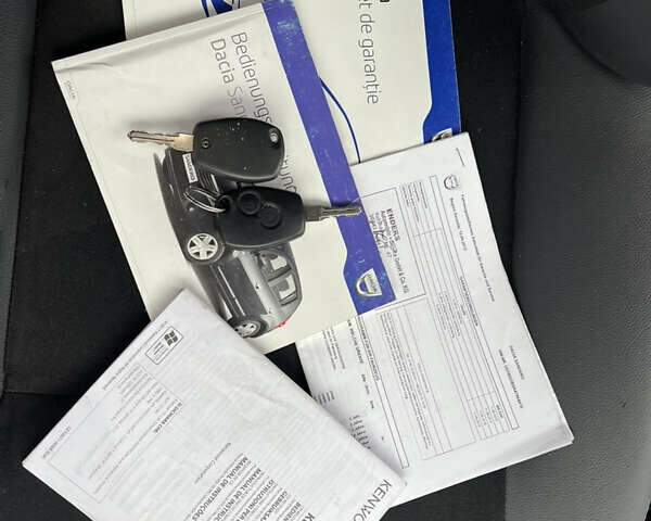 Красный Дачия Сандеро, объемом двигателя 1.6 л и пробегом 100 тыс. км за 6700 $, фото 37 на Automoto.ua