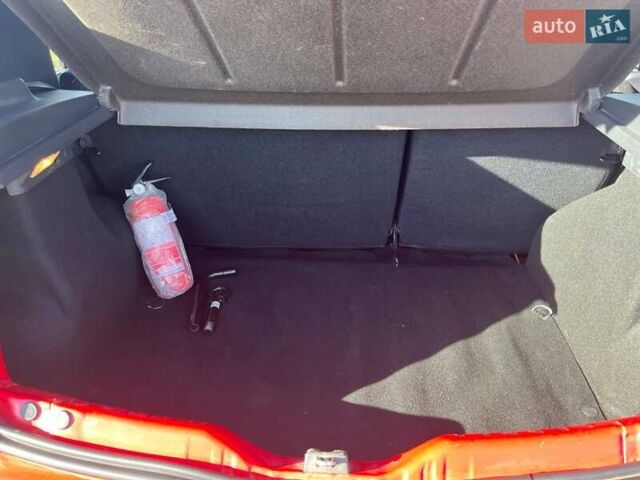 Красный Дачия Сандеро, объемом двигателя 1.2 л и пробегом 168 тыс. км за 4850 $, фото 15 на Automoto.ua