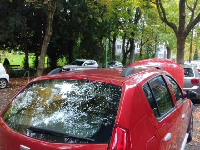 Червоний Дачія Sandero, об'ємом двигуна 2 л та пробігом 200 тис. км за 6398 $, фото 9 на Automoto.ua