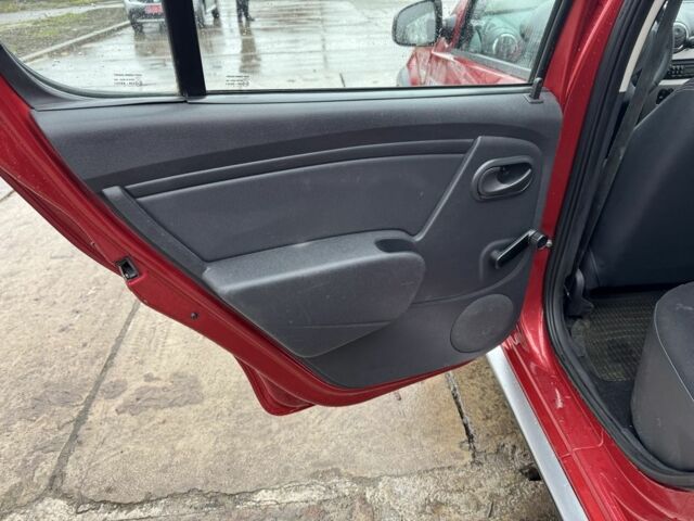 Красный Дачия Сандеро, объемом двигателя 1.6 л и пробегом 185 тыс. км за 7350 $, фото 11 на Automoto.ua