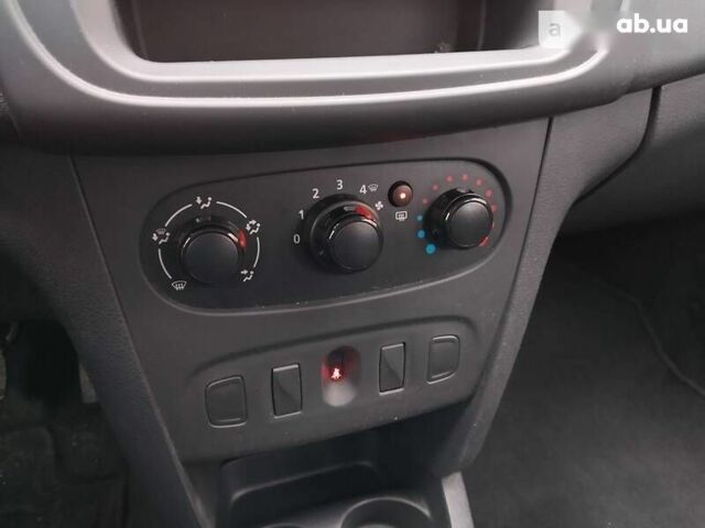 Дачия Сандеро 2016 в Знаменке на Automoto.ua Дачия Сандеро, объемом двигателя 1.2 л и пробегом 47 тыс. км за 6500 $, фото 17 на Automoto.ua