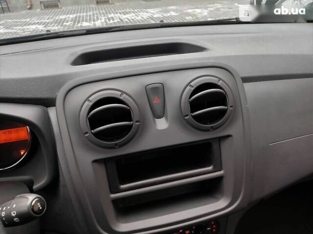 Дачия Сандеро 2016 в Знаменке на Automoto.ua Дачия Сандеро, объемом двигателя 1.2 л и пробегом 47 тыс. км за 6500 $, фото 16 на Automoto.ua