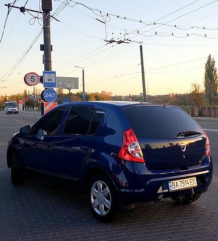 Дачія Sandero, об'ємом двигуна 1.4 л та пробігом 174 тис. км за 4850 $, фото 4 на Automoto.ua