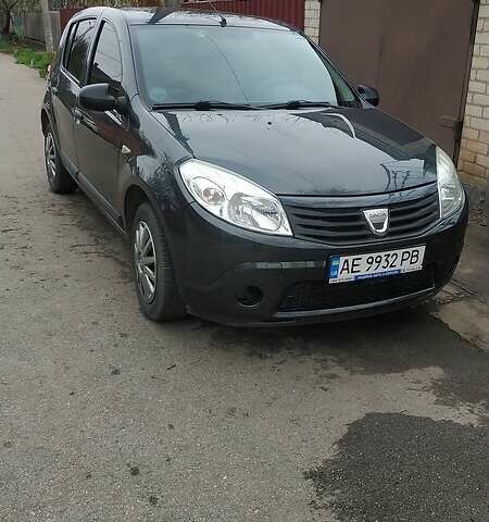 Дачія Sandero, об'ємом двигуна 1.4 л та пробігом 208 тис. км за 4400 $, фото 1 на Automoto.ua