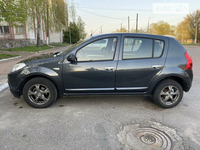 Дачія Sandero, об'ємом двигуна 1.4 л та пробігом 156 тис. км за 5300 $, фото 1 на Automoto.ua