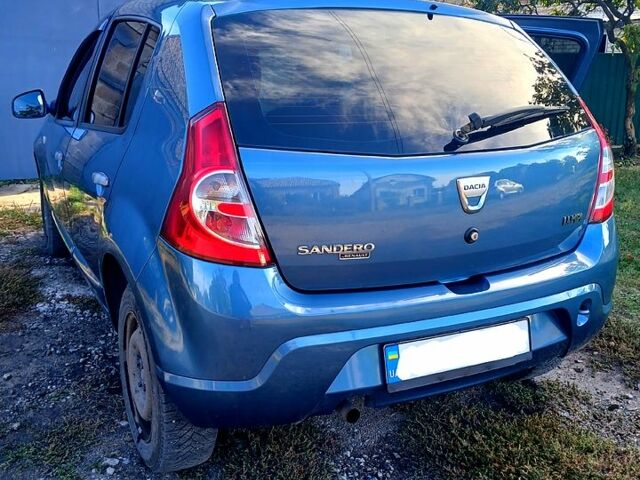 Дачія Sandero, об'ємом двигуна 1.4 л та пробігом 255 тис. км за 4500 $, фото 3 на Automoto.ua