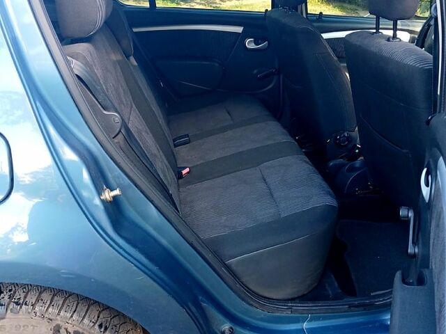 Дачія Sandero, об'ємом двигуна 1.4 л та пробігом 255 тис. км за 4500 $, фото 5 на Automoto.ua
