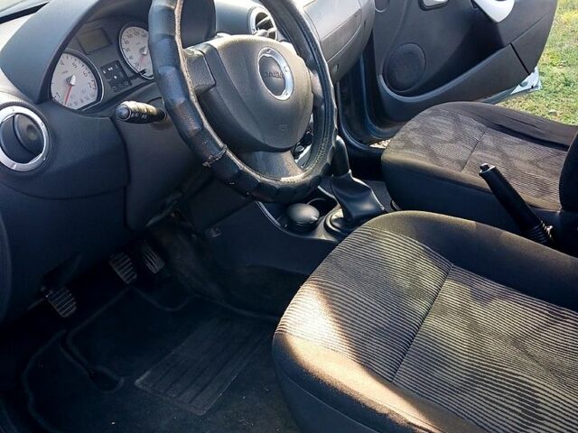 Дачія Sandero, об'ємом двигуна 1.4 л та пробігом 255 тис. км за 4500 $, фото 6 на Automoto.ua