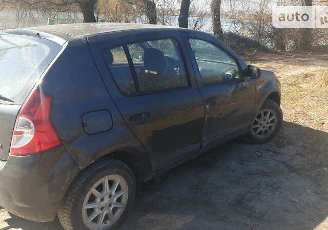 Дачія Sandero, об'ємом двигуна 1.2 л та пробігом 135 тис. км за 3750 $, фото 6 на Automoto.ua