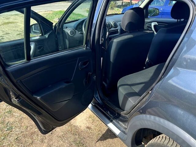 Дачія Sandero, об'ємом двигуна 1.6 л та пробігом 131 тис. км за 6400 $, фото 6 на Automoto.ua