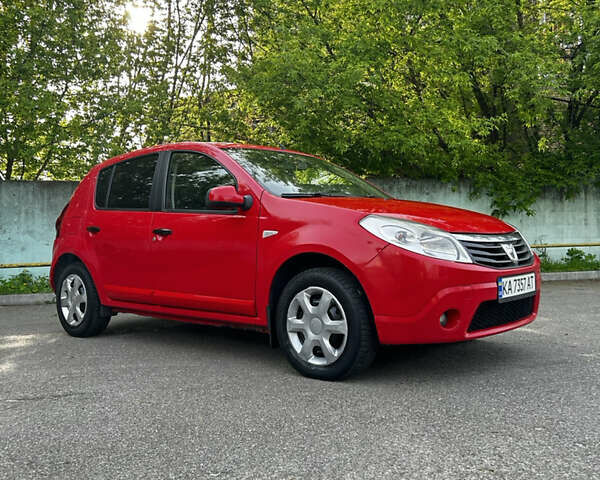 Дачія Sandero, об'ємом двигуна 1.4 л та пробігом 326 тис. км за 5500 $, фото 1 на Automoto.ua