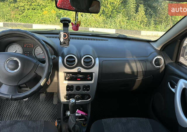 Дачія Sandero, об'ємом двигуна 1.1 л та пробігом 241 тис. км за 4500 $, фото 5 на Automoto.ua