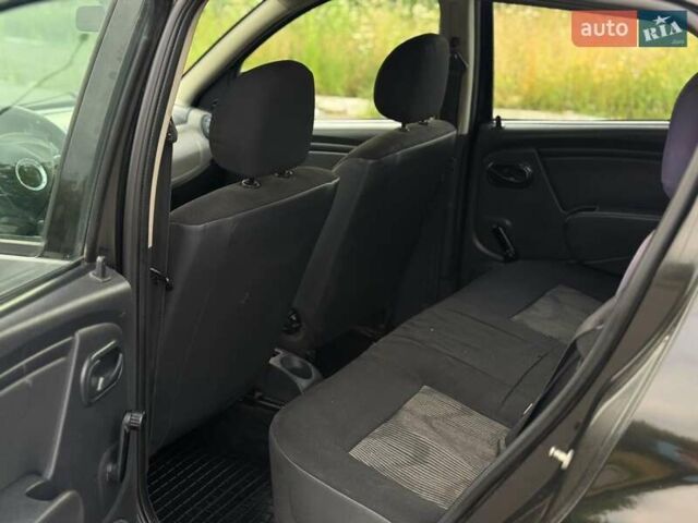 Дачия Сандеро, объемом двигателя 1.2 л и пробегом 250 тыс. км за 4100 $, фото 11 на Automoto.ua