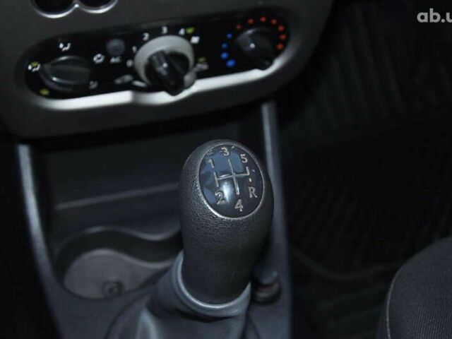 Дачия Сандеро, объемом двигателя 1.2 л и пробегом 123 тыс. км за 4900 $, фото 26 на Automoto.ua