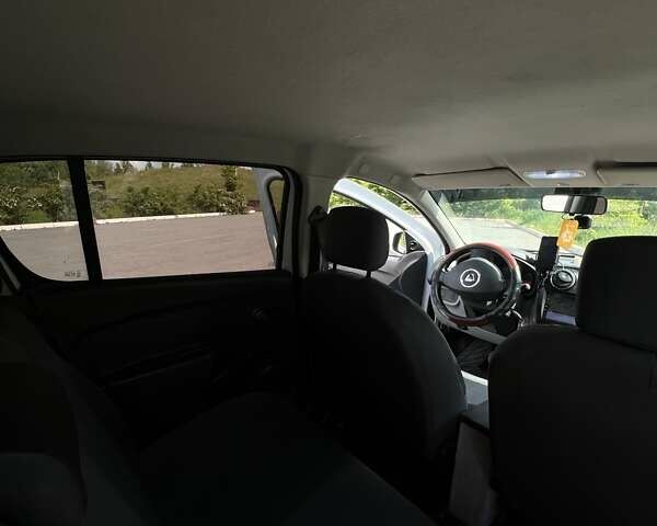 Дачія Sandero, об'ємом двигуна 1.15 л та пробігом 166 тис. км за 4999 $, фото 9 на Automoto.ua