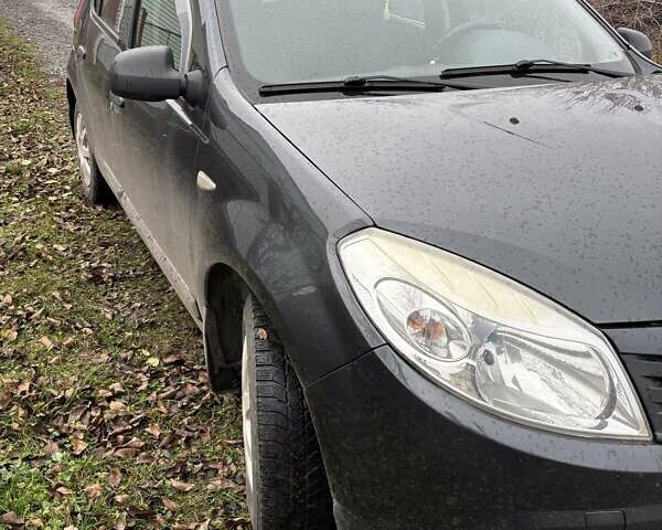 Сірий Дачія Sandero, об'ємом двигуна 1.4 л та пробігом 99 тис. км за 3500 $, фото 1 на Automoto.ua