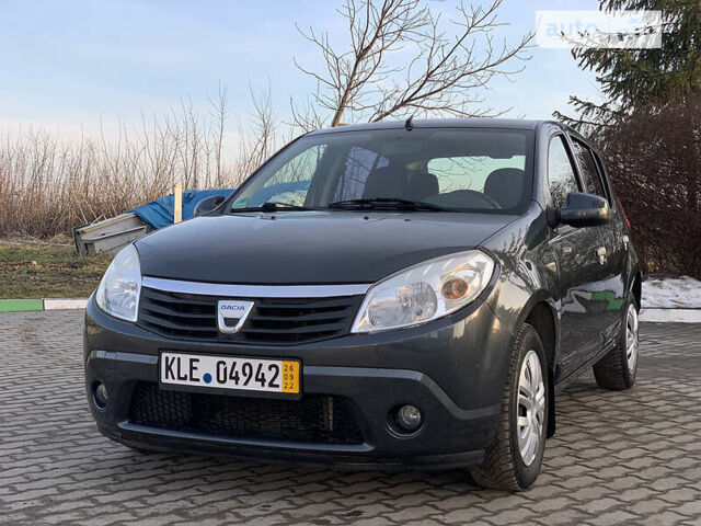 Сірий Дачія Sandero, об'ємом двигуна 1.6 л та пробігом 170 тис. км за 5400 $, фото 4 на Automoto.ua