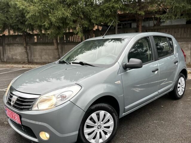Дачія Sandero 2008 у Вінниці на Automoto.ua Сірий Дачія Sandero, об'ємом двигуна 1.6 л та пробігом 217 тис. км за 5299 $, фото 1 на Automoto.ua
