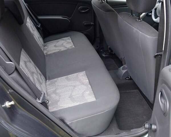 Дачія Sandero 2008 у Конотопе на Automoto.ua Сірий Дачія Sandero, об'ємом двигуна 1.4 л та пробігом 184 тис. км за 4700 $, фото 29 на Automoto.ua