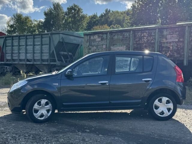 Серый Дачия Сандеро, объемом двигателя 1.4 л и пробегом 173 тыс. км за 5400 $, фото 4 на Automoto.ua