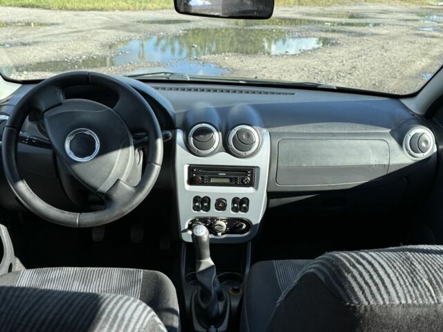 Серый Дачия Сандеро, объемом двигателя 1.4 л и пробегом 173 тыс. км за 5400 $, фото 17 на Automoto.ua