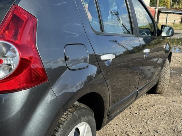 Серый Дачия Сандеро, объемом двигателя 1.4 л и пробегом 173 тыс. км за 5400 $, фото 11 на Automoto.ua