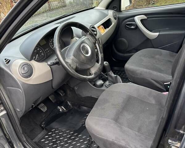 Сірий Дачія Sandero, об'ємом двигуна 1.4 л та пробігом 99 тис. км за 3500 $, фото 6 на Automoto.ua