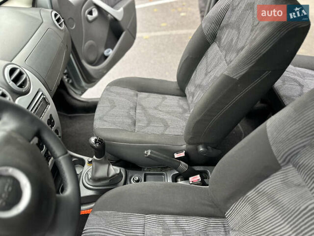 Дачия Сандеро 2008 в Виннице на Automoto.ua Серый Дачия Сандеро, объемом двигателя 1.6 л и пробегом 217 тыс. км за 5300 $, фото 24 на Automoto.ua