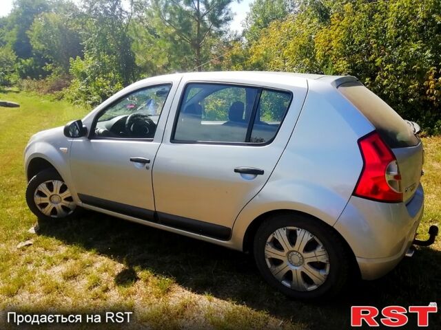 Серый Дачия Сандеро, объемом двигателя 1.4 л и пробегом 170 тыс. км за 4100 $, фото 4 на Automoto.ua