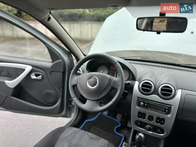 Дачия Сандеро 2008 в Виннице на Automoto.ua Серый Дачия Сандеро, объемом двигателя 1.6 л и пробегом 217 тыс. км за 5300 $, фото 36 на Automoto.ua