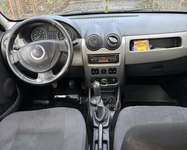 Сірий Дачія Sandero, об'ємом двигуна 1.4 л та пробігом 99 тис. км за 3500 $, фото 9 на Automoto.ua