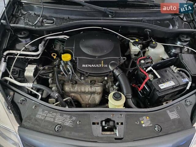 Сірий Дачія Sandero, об'ємом двигуна 1.4 л та пробігом 200 тис. км за 4750 $, фото 5 на Automoto.ua