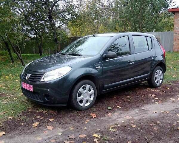 Дачія Sandero 2008 у Конотопе на Automoto.ua Сірий Дачія Sandero, об'ємом двигуна 1.4 л та пробігом 184 тис. км за 4700 $, фото 9 на Automoto.ua