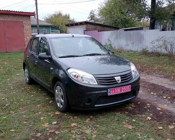Дачія Sandero 2008 у Конотопе на Automoto.ua Сірий Дачія Sandero, об'ємом двигуна 1.4 л та пробігом 184 тис. км за 4700 $, фото 5 на Automoto.ua