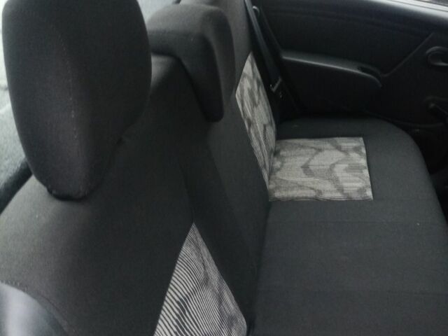 Серый Дачия Сандеро, объемом двигателя 1.4 л и пробегом 188 тыс. км за 5200 $, фото 7 на Automoto.ua