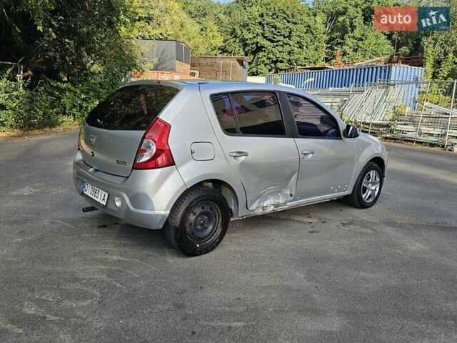 Сірий Дачія Sandero, об'ємом двигуна 1.39 л та пробігом 200 тис. км за 1500 $, фото 2 на Automoto.ua
