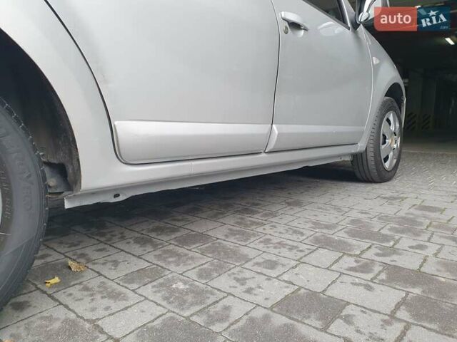 Серый Дачия Сандеро, объемом двигателя 1.4 л и пробегом 232 тыс. км за 4800 $, фото 16 на Automoto.ua