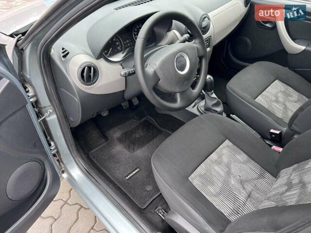 Серый Дачия Сандеро, объемом двигателя 1.2 л и пробегом 159 тыс. км за 4990 $, фото 11 на Automoto.ua