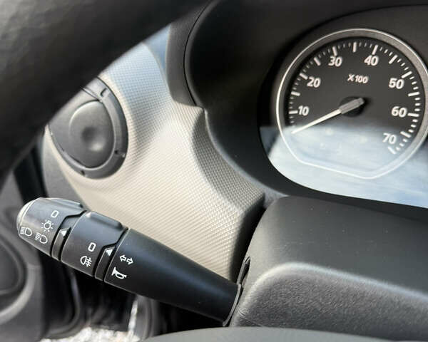 Серый Дачия Сандеро, объемом двигателя 1.4 л и пробегом 204 тыс. км за 4999 $, фото 109 на Automoto.ua