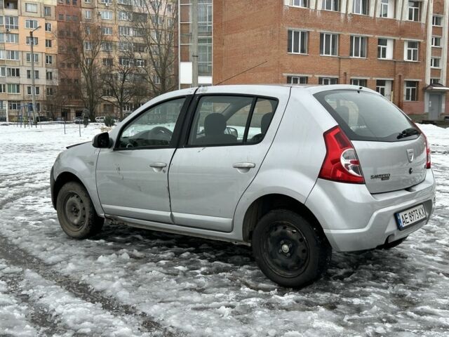 Сірий Дачія Sandero, об'ємом двигуна 1.6 л та пробігом 60 тис. км за 2900 $, фото 4 на Automoto.ua