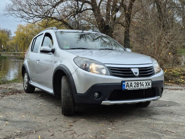 Сірий Дачія Sandero, об'ємом двигуна 1.6 л та пробігом 62 тис. км за 7500 $, фото 1 на Automoto.ua
