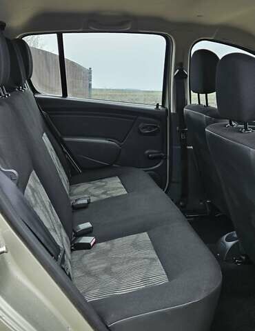 Сірий Дачія Sandero, об'ємом двигуна 1.39 л та пробігом 205 тис. км за 4300 $, фото 13 на Automoto.ua