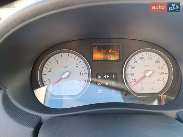 Серый Дачия Сандеро, объемом двигателя 1.6 л и пробегом 133 тыс. км за 5700 $, фото 20 на Automoto.ua