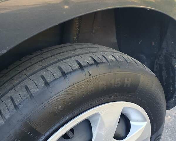 Сірий Дачія Sandero, об'ємом двигуна 1.6 л та пробігом 129 тис. км за 6150 $, фото 10 на Automoto.ua